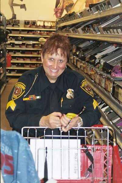 ShopWithACop2008 (23).jpg